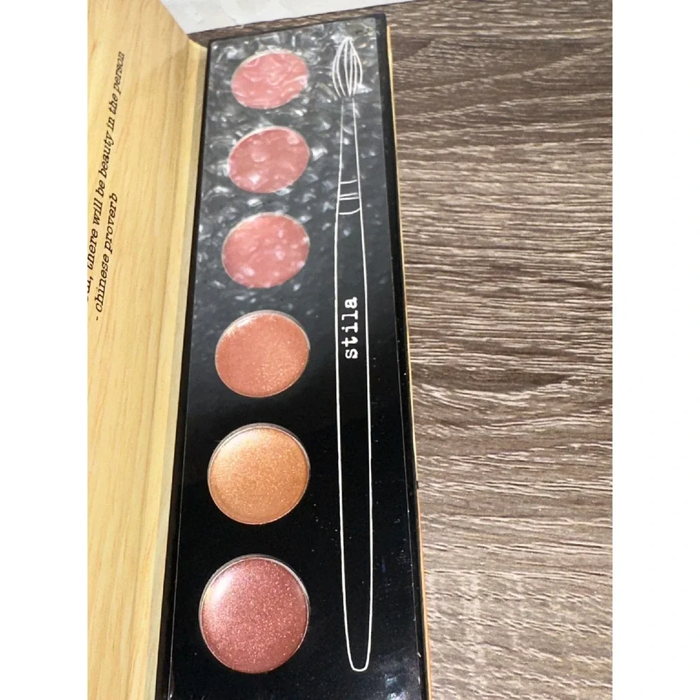Stila Portrait of a Perfect Pout Neutral Lip Palette 6 Shades Dreamy Darling
